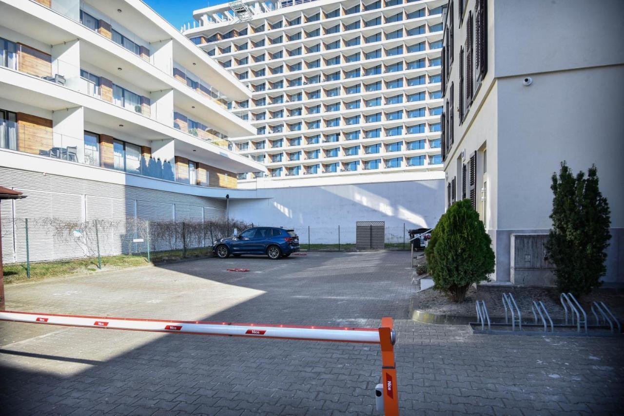 Apartamenty Promenada Z Tarasem I Parkingiem - Apartamenty Na Wyspie Świnoujście Eksteriør bilde