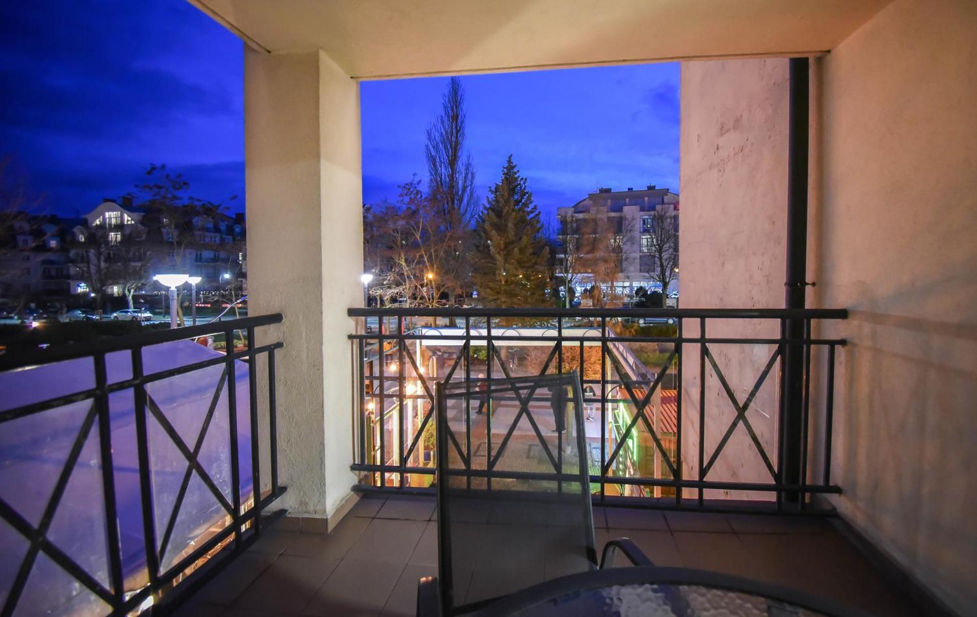 Apartamenty Promenada Z Tarasem I Parkingiem - Apartamenty Na Wyspie Świnoujście Eksteriør bilde