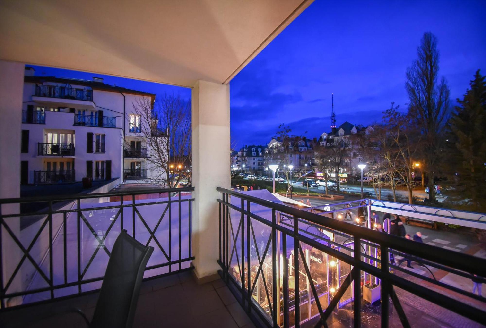 Apartamenty Promenada Z Tarasem I Parkingiem - Apartamenty Na Wyspie Świnoujście Eksteriør bilde